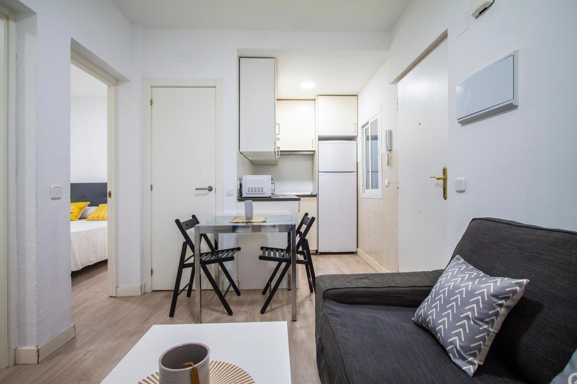 Apartamentos Tetuan Sandino Madrid Esterno foto