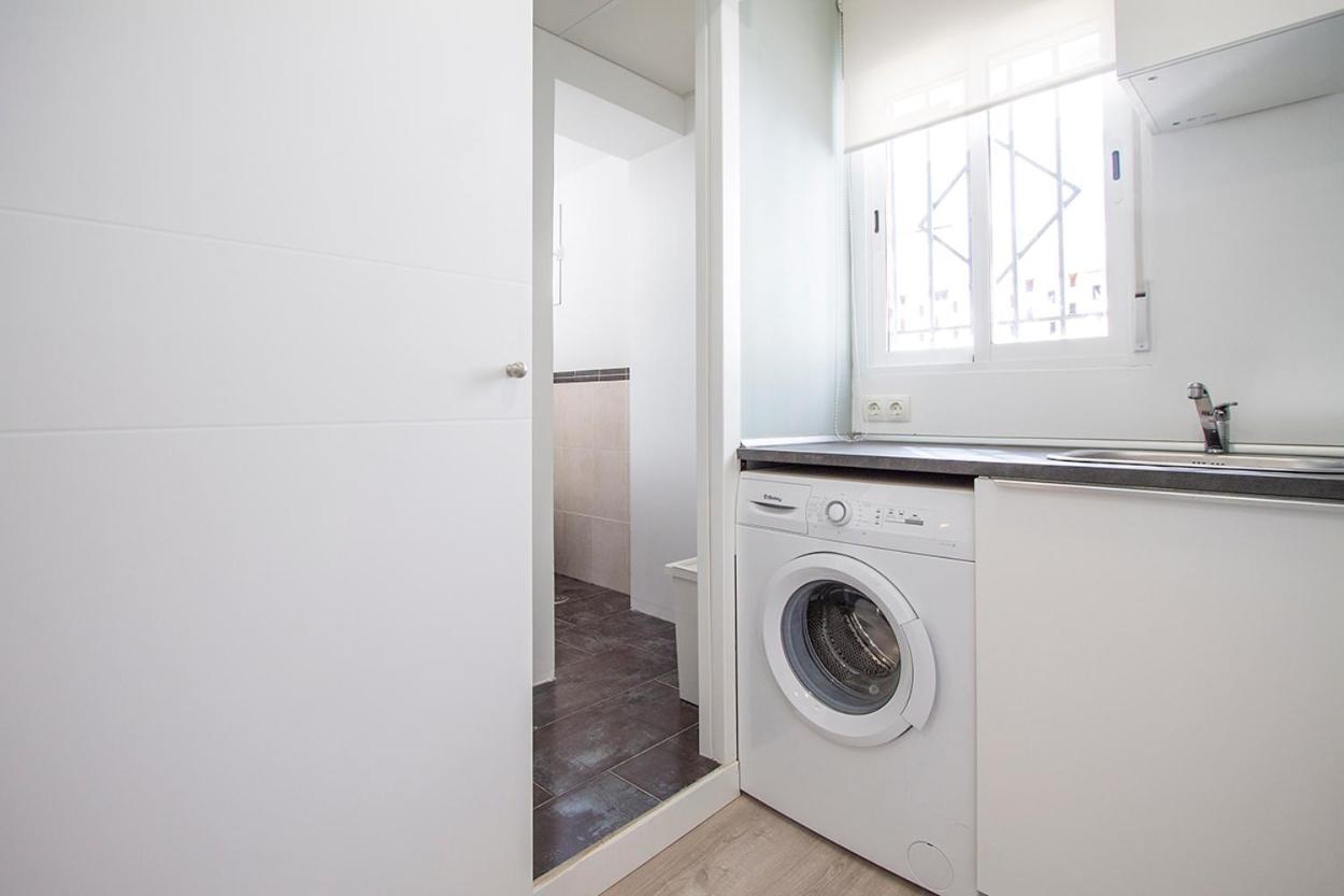 Apartamentos Tetuan Sandino Madrid Esterno foto