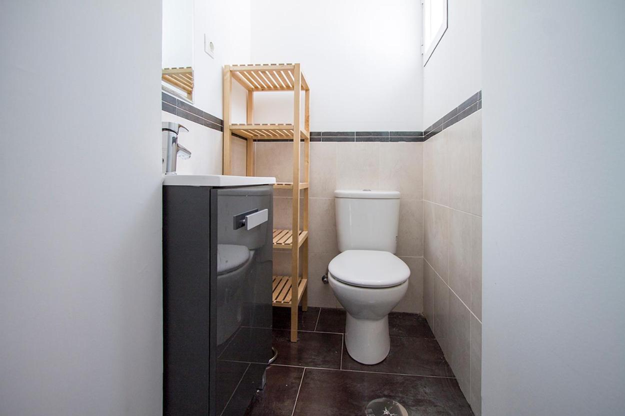 Apartamentos Tetuan Sandino Madrid Esterno foto