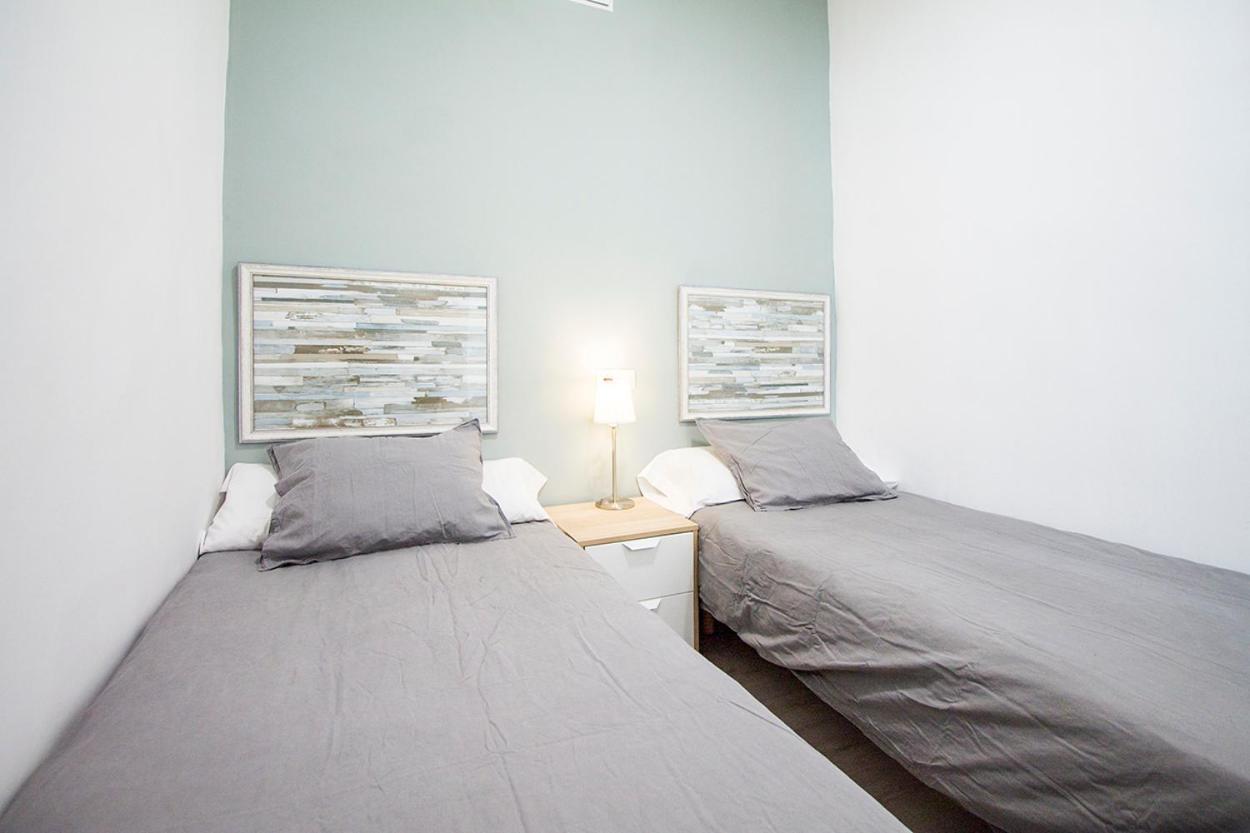 Apartamentos Tetuan Sandino Madrid Esterno foto