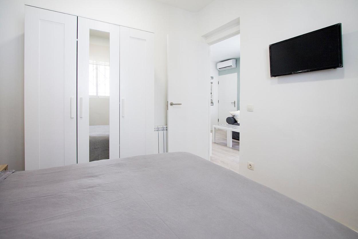 Apartamentos Tetuan Sandino Madrid Esterno foto
