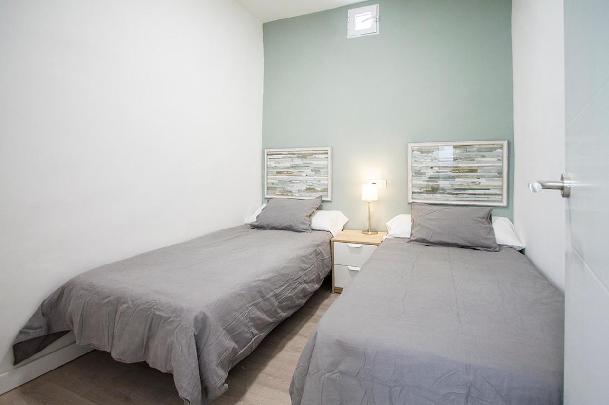 Apartamentos Tetuan Sandino Madrid Esterno foto