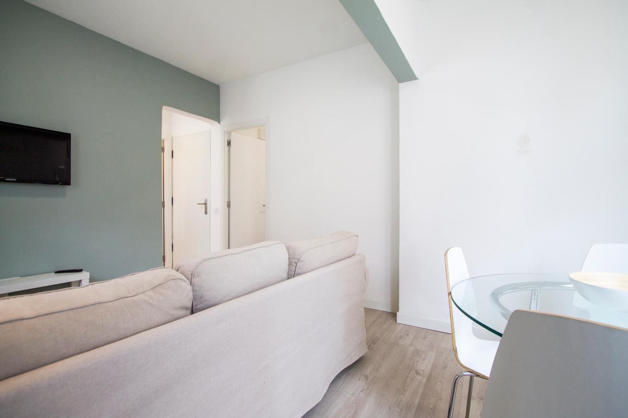 Apartamentos Tetuan Sandino Madrid Esterno foto