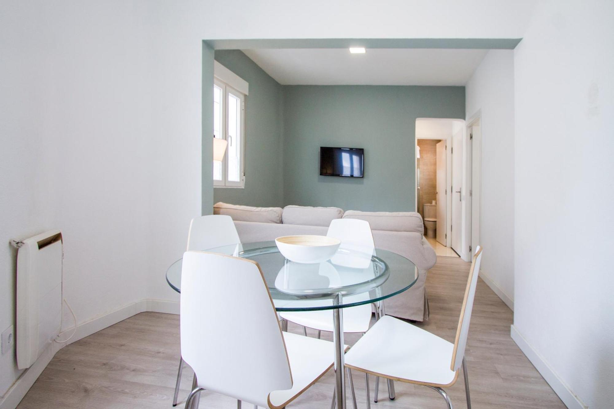 Apartamentos Tetuan Sandino Madrid Esterno foto