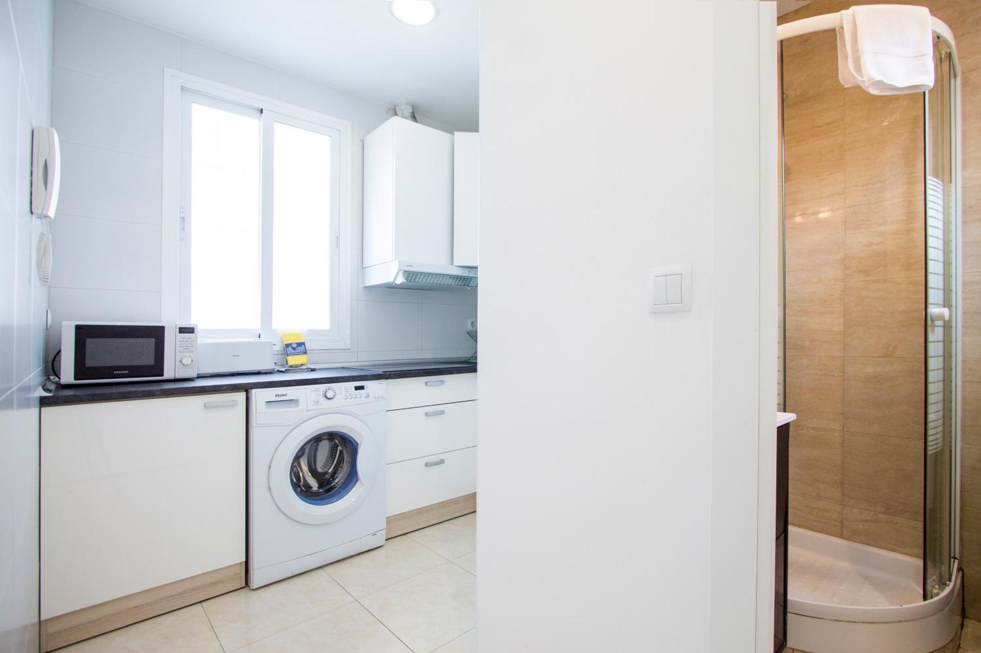 Apartamentos Tetuan Sandino Madrid Esterno foto