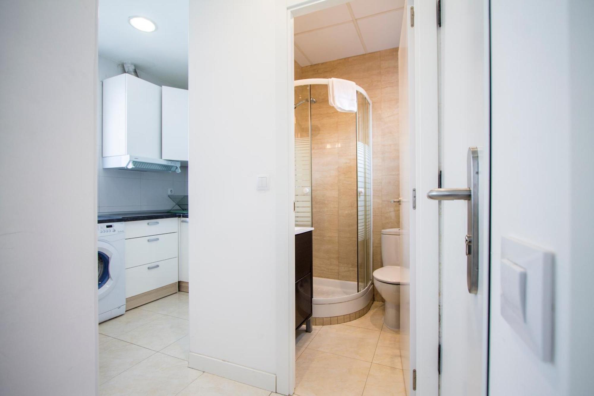 Apartamentos Tetuan Sandino Madrid Esterno foto